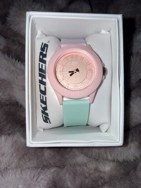 Sketchers Women’s Rosencrans Midsize Quartz Three-Hand Watch